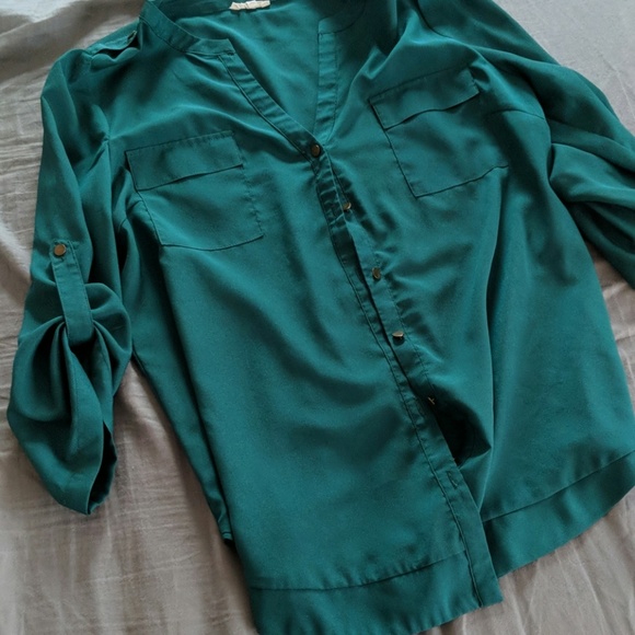 41 Hawthorn green button up - Picture 1 of 4